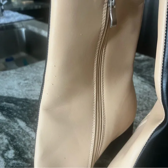 PRINCESS POLLY | Two Sided Story Boots in Black & Cream🖤 - Picture 10 of 13